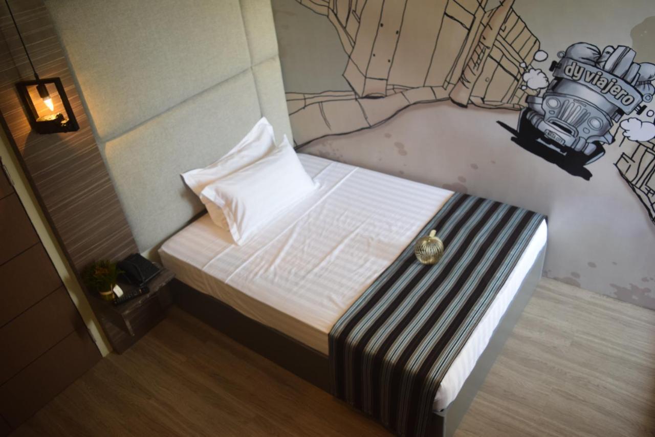 Dy Viajero Transient Hotel Naga  Zewnętrze zdjęcie